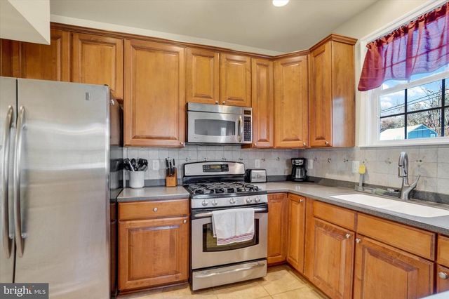 258 N FRONT ST, New Freedom, PA 17349