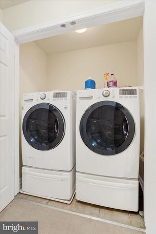 258 N FRONT ST, New Freedom, PA 17349