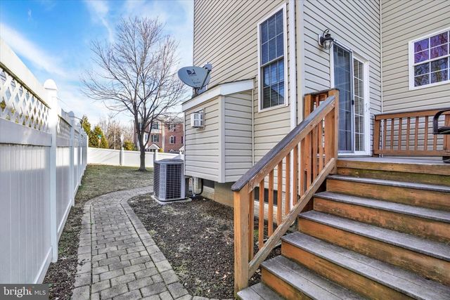 258 N FRONT ST, New Freedom, PA 17349