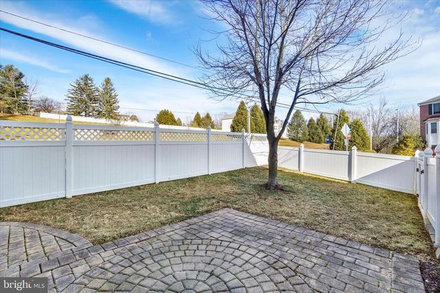 258 N FRONT ST, New Freedom, PA 17349