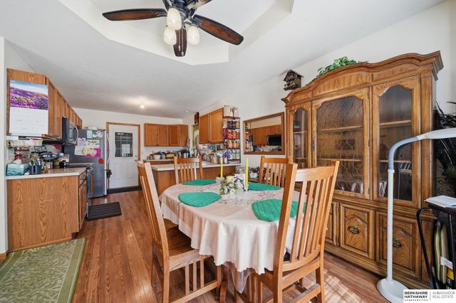 5400 Hunts Drive, Lincoln, NE 68512