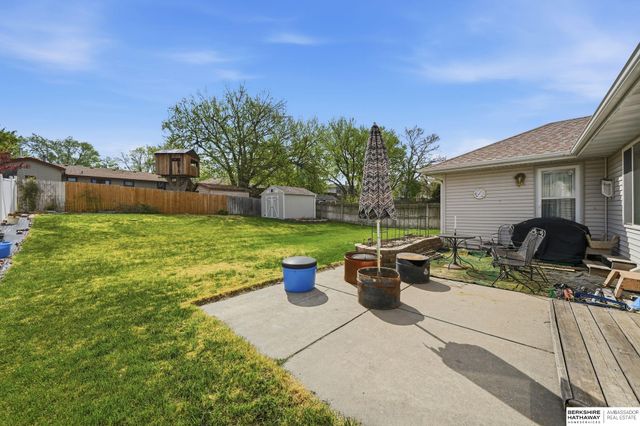5400 Hunts Drive, Lincoln, NE 68512