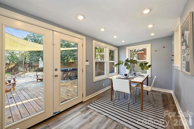 1941 Bentley Place, Charlotte, NC 28205