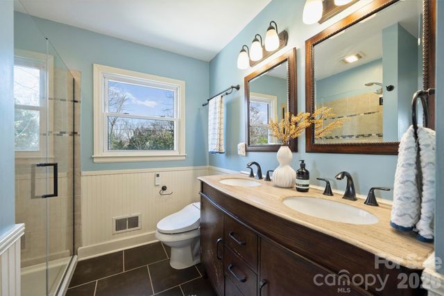 1941 Bentley Place, Charlotte, NC 28205