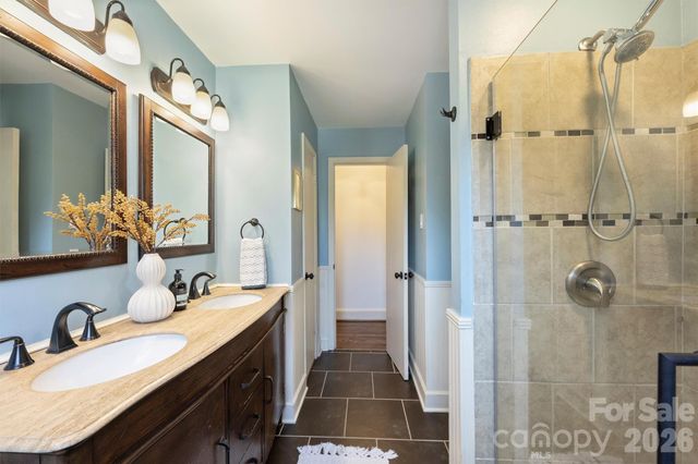 1941 Bentley Place, Charlotte, NC 28205