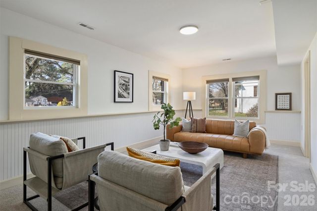 1941 Bentley Place, Charlotte, NC 28205