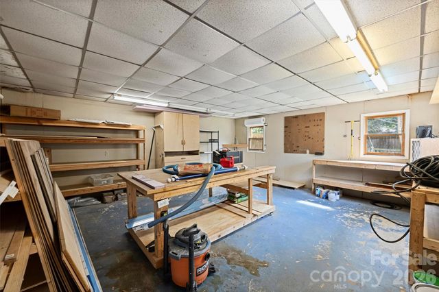 1941 Bentley Place, Charlotte, NC 28205