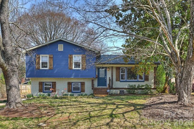 1941 Bentley Place, Charlotte, NC 28205