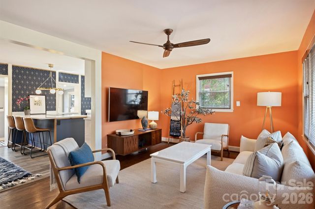 1941 Bentley Place, Charlotte, NC 28205