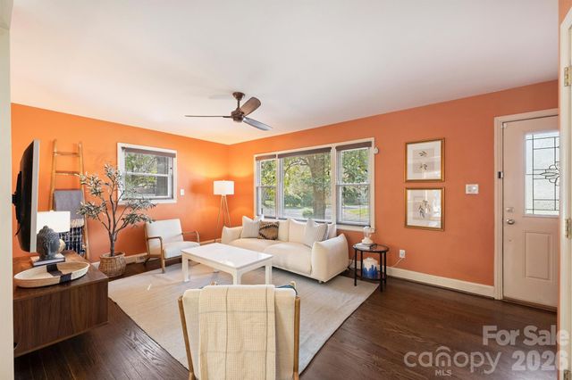 1941 Bentley Place, Charlotte, NC 28205