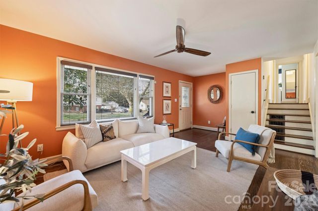 1941 Bentley Place, Charlotte, NC 28205