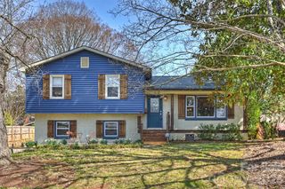 1941 Bentley Place, Charlotte, NC 28205