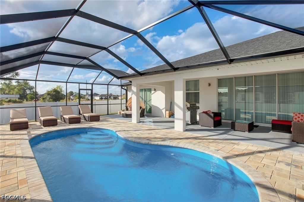 5307 6th ST W, Lehigh Acres, FL 33971