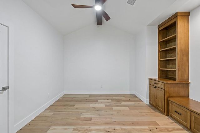 4924 Pont Neuf Road, Edmond, OK 73034