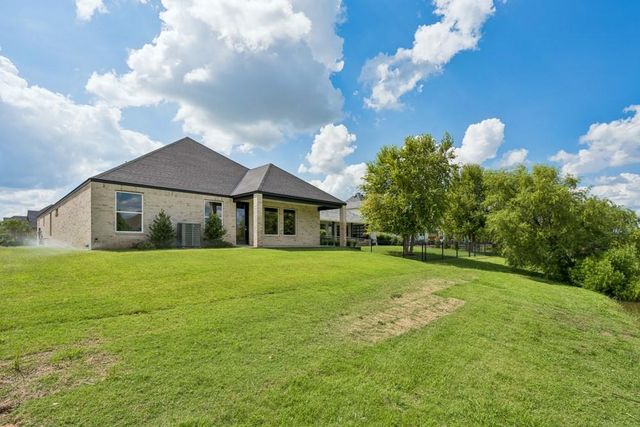4924 Pont Neuf Road, Edmond, OK 73034
