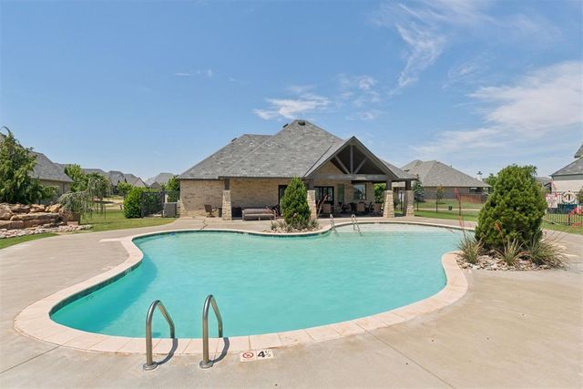 4924 Pont Neuf Road, Edmond, OK 73034