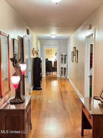 216 Lower Woodville Road, Natchez, MS 39120