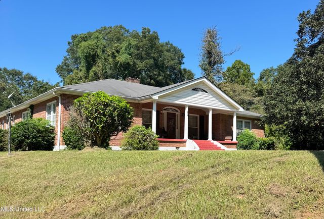 216 Lower Woodville Road, Natchez, MS 39120