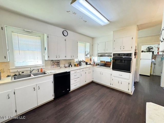 216 Lower Woodville Road, Natchez, MS 39120