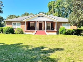216 Lower Woodville Road, Natchez, MS 39120