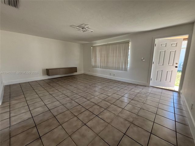 5904 SW 27th St, West Park, FL 33023