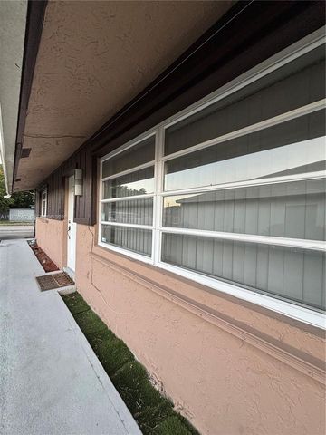 5904 SW 27th St, West Park, FL 33023