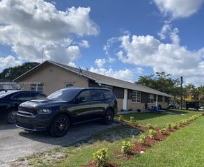 5904 SW 27th St, West Park, FL 33023