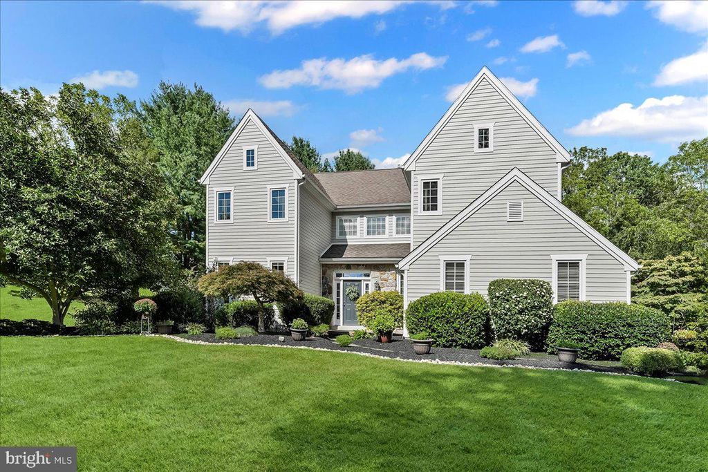 210 FALCON DR, Kennett Square, PA 19348