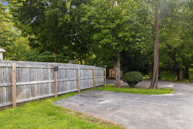 424 S 4th Street, Danville, KY 40422