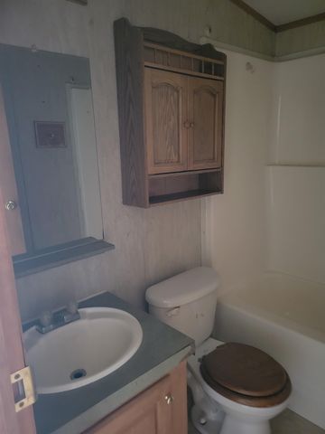 180 Stratton Road, Rutland Town, VT 05755