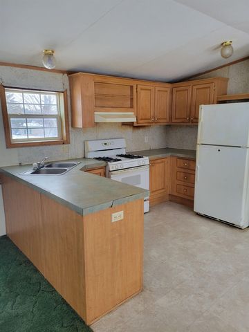 180 Stratton Road, Rutland Town, VT 05755