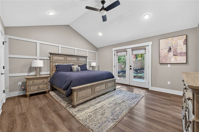 3225 N Kings Cross, Fayetteville, AR 72703