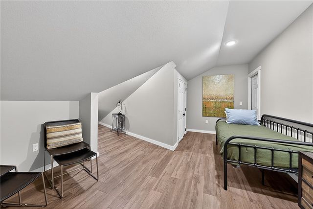 3225 N Kings Cross, Fayetteville, AR 72703