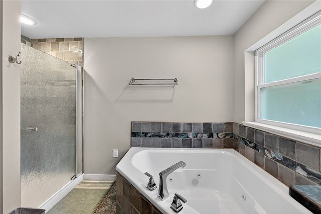 3225 N Kings Cross, Fayetteville, AR 72703