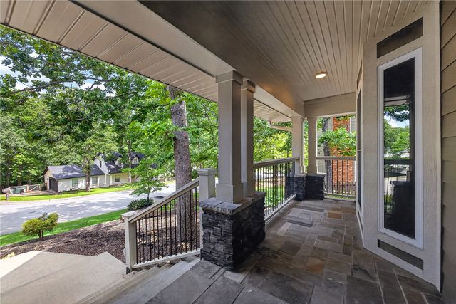 3225 N Kings Cross, Fayetteville, AR 72703