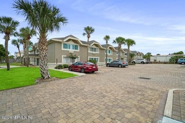 222 14TH Avenue N 111, Jacksonville Beach, FL 32250