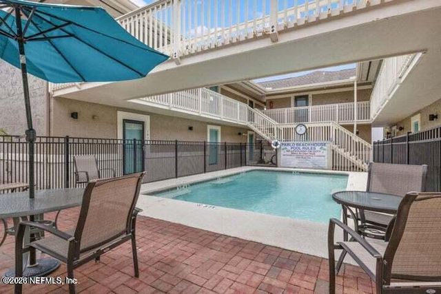 222 14TH Avenue N 111, Jacksonville Beach, FL 32250