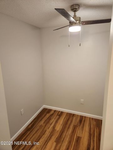 222 14TH Avenue N 111, Jacksonville Beach, FL 32250