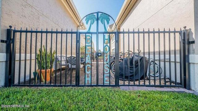 222 14TH Avenue N 111, Jacksonville Beach, FL 32250