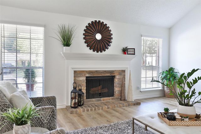 9646 Dapple Lane, Houston, TX 77065