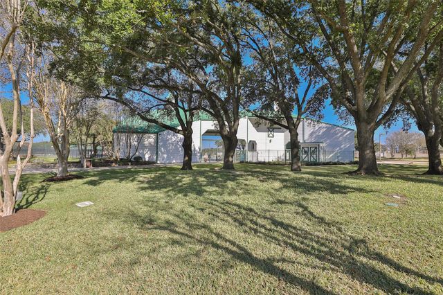 9646 Dapple Lane, Houston, TX 77065