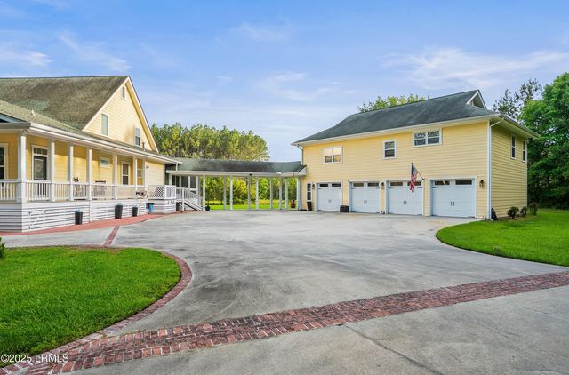 823 Battle Cut Road, Ridgeland, SC 29936