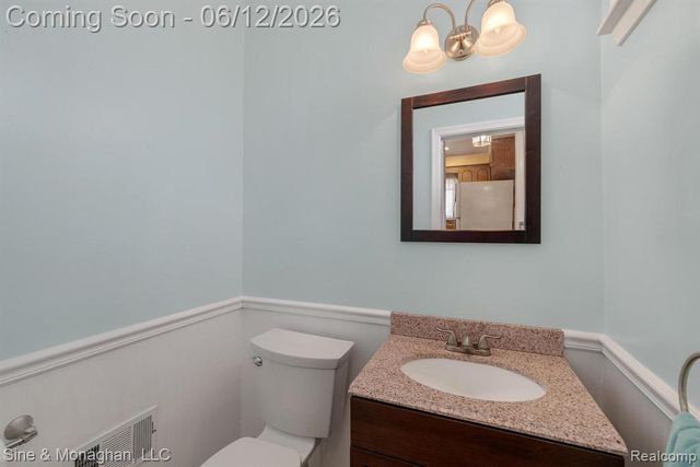 1924 Newman Street, Trenton, MI 48183