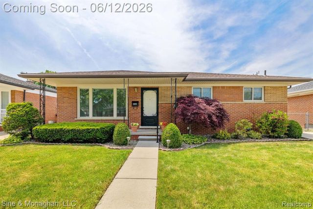 1924 Newman Street, Trenton, MI 48183