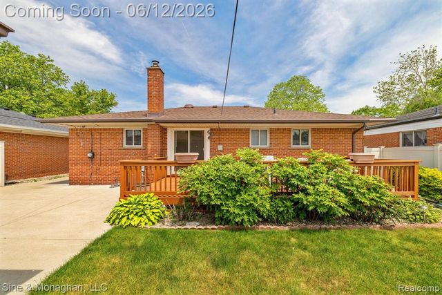 1924 Newman Street, Trenton, MI 48183