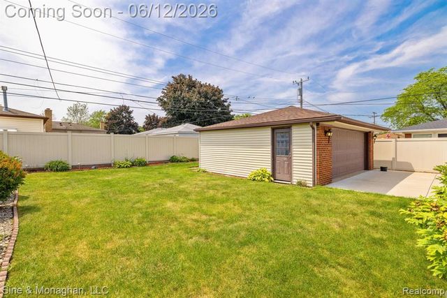 1924 Newman Street, Trenton, MI 48183