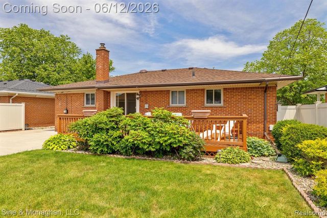 1924 Newman Street, Trenton, MI 48183