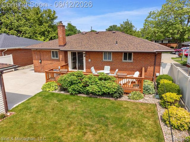 1924 Newman Street, Trenton, MI 48183