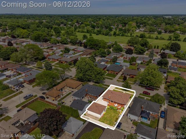 1924 Newman Street, Trenton, MI 48183