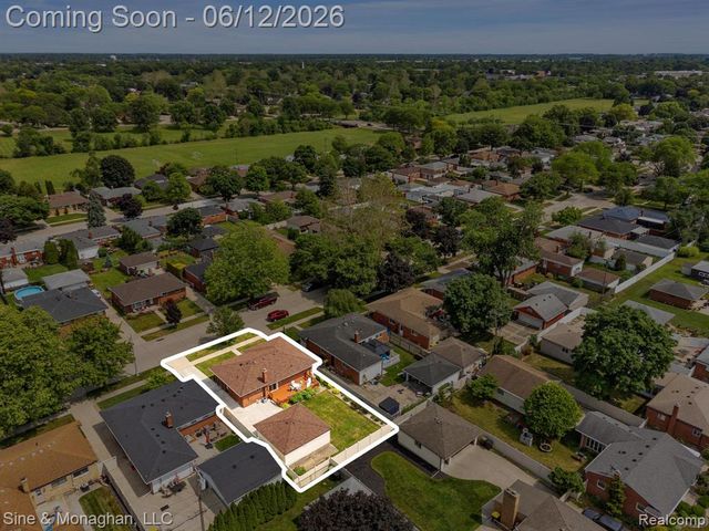 1924 Newman Street, Trenton, MI 48183
